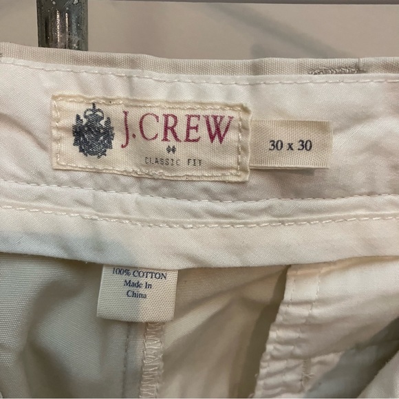 3/$20 J. Crew classic fit Kaki pant 30x30 - Picture 8 of 11
